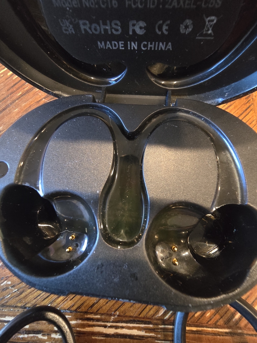 C16 Black Wireless Bluetooth Earbuds Ear Hooks Charging Case Tested Working - Picture 6 of 8